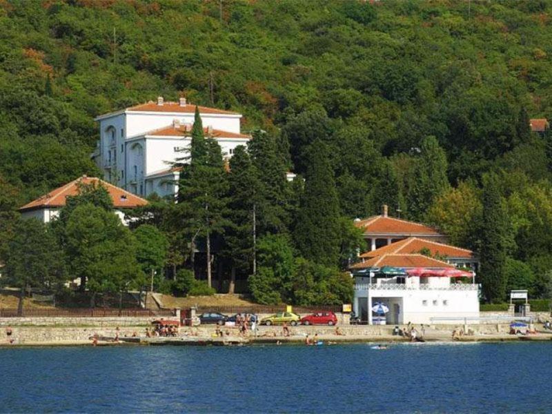 Hotel Delfin Omišalj Exterior foto
