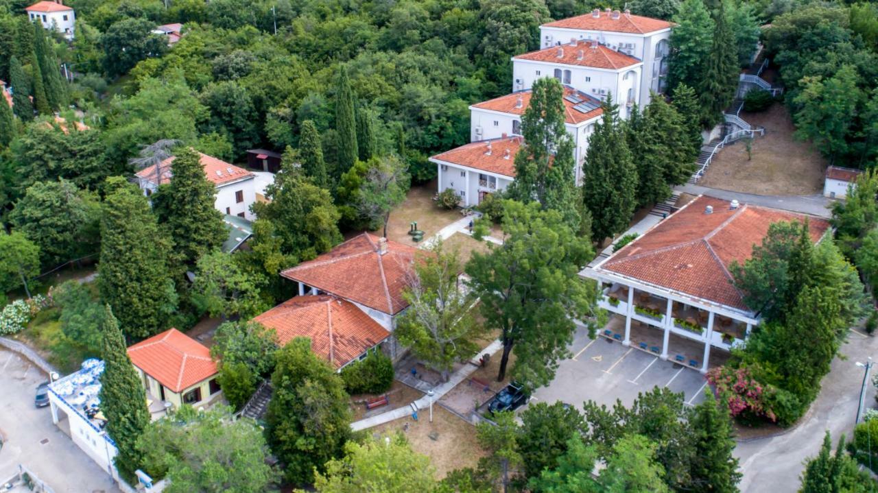 Hotel Delfin Omišalj Exterior foto